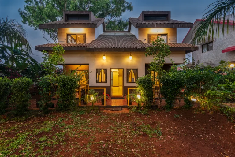 Breeze Over The Valley – Panchgani