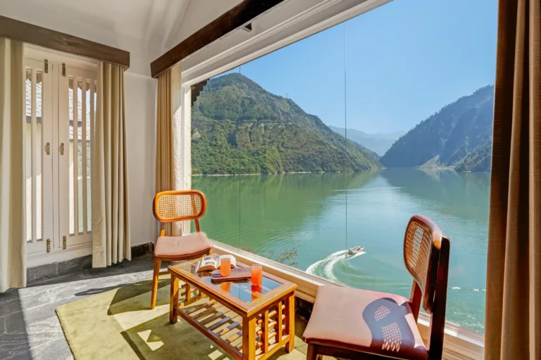 Panchtatva by Chamba Lake (6 Bedroom Estate with Pool)