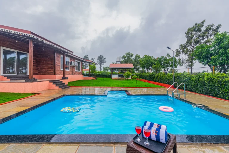Willowbrook~Cedar – Nashik
